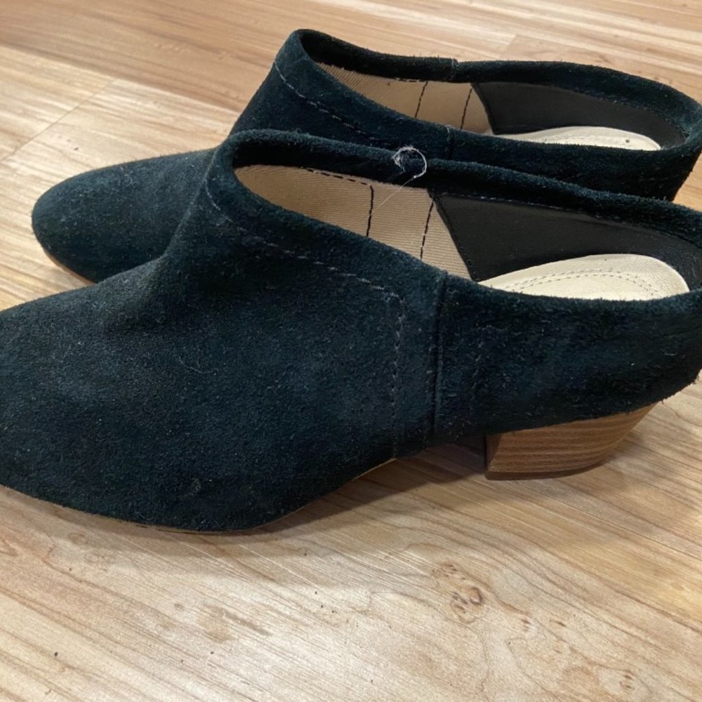 Hush Puppy Mules